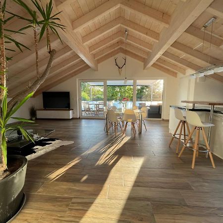 Lichtdurchflutete Wohnung Mit Grosser Dachterrasse 布鲁克米尔 外观 照片