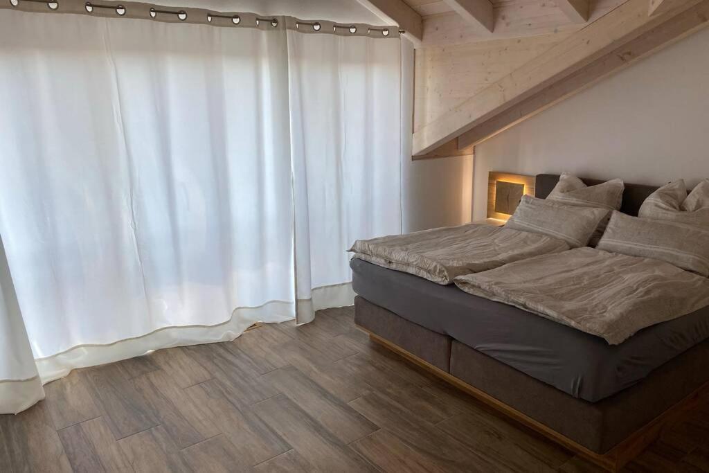 Lichtdurchflutete Wohnung Mit Grosser Dachterrasse 布鲁克米尔 外观 照片